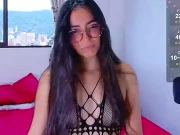 emi_roberts from Chaturbate is Freechat