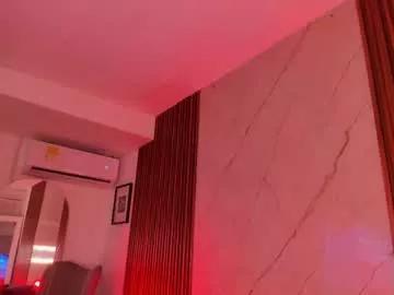 emiilycollins1 from Chaturbate