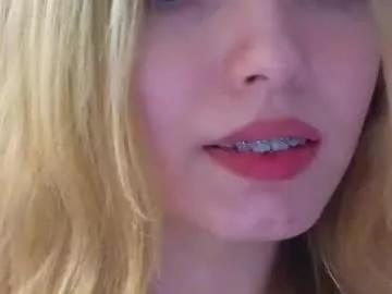 Emilyluvo from Chaturbate