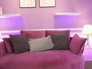 emma__walkerr_ from Chaturbate