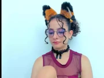 emma_belle02 from Chaturbate