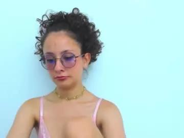 emma_belle02 from Chaturbate