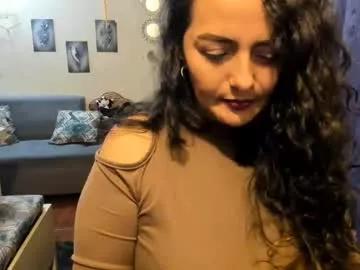 emma_luxy from Chaturbate
