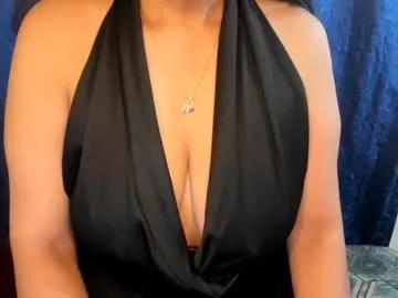 emma_luxy from Chaturbate