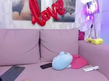 emmagomez__ from Chaturbate