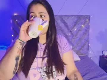 emmajohnss from Chaturbate