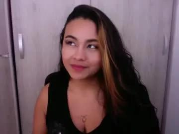 emmarobertts_ from Chaturbate