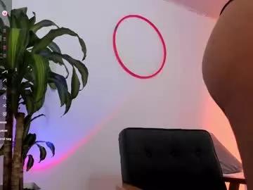emmax_x from Chaturbate