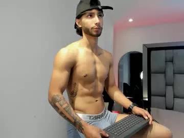emmet_collins from Chaturbate