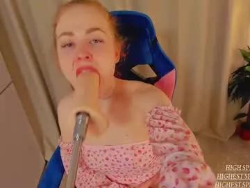 emmicanfly from Chaturbate