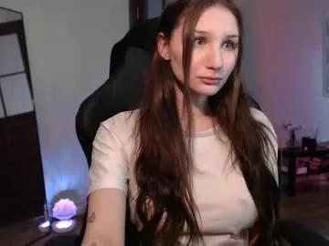 emmiclo from Chaturbate