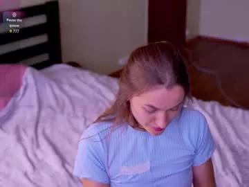 Emmyskyy from Chaturbate