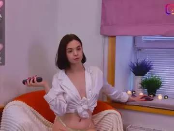 eseensia from Chaturbate