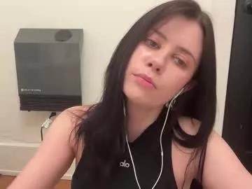 essenalaurent from Chaturbate