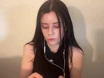 essenalaurent from Chaturbate