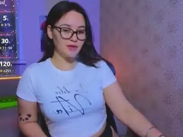 Esterplayful from Chaturbate