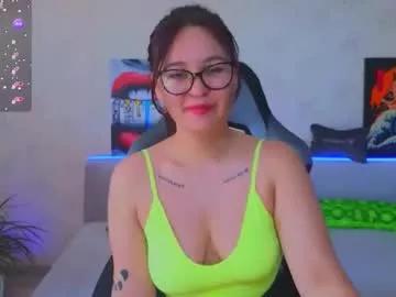 Esterplayful from Chaturbate