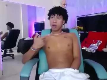 etthanhaw_dereck from Chaturbate