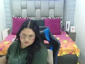 evelin_zaens from Chaturbate