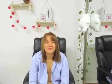 evelyn_2511 from Chaturbate
