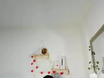 evelyn_2511 from Chaturbate