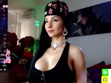evelynaisha from Chaturbate