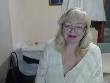 evelynloveshy from Chaturbate