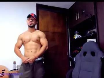 ezzio_scolaro from Chaturbate