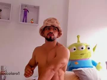 ezzio_scolaro from Chaturbate