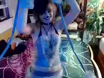 Freechat faewildflower on Chaturbate
