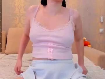 Falcon_baby from Chaturbate