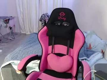 Felvivalkitty from Chaturbate
