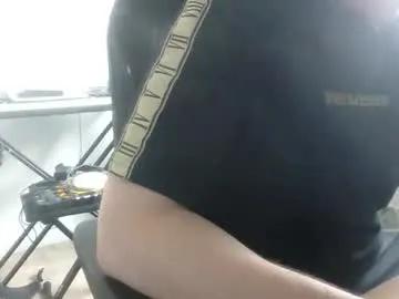 Fem_alice_louis_dom from Chaturbate