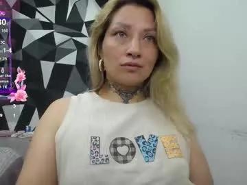Fenix_purple from Chaturbate