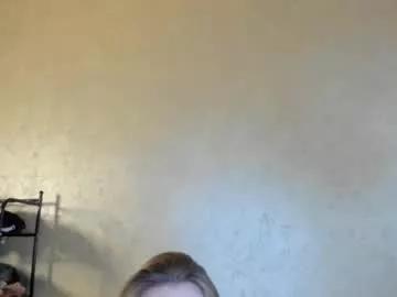 fluffyyummybuns from Chaturbate