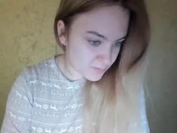 fluffyyummybuns from Chaturbate
