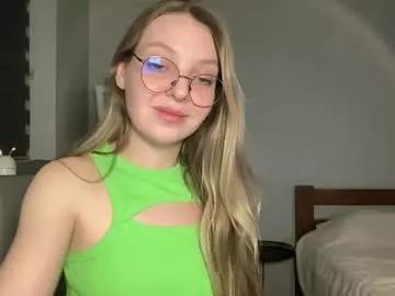 foxxialice from Chaturbate