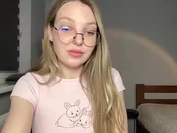 foxxialice from Chaturbate