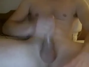 frisbee_boy — Don't just masturbate! Share your cams. I am curious to see what you are doing. #C2C #gay #dutch #bwc