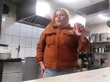 Frizzy_girl from Chaturbate