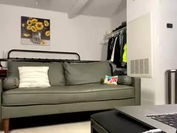 Funcharlie420 from Chaturbate