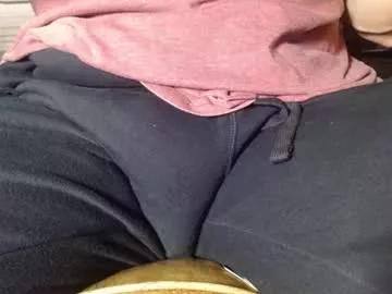fuzzyblues from Chaturbate
