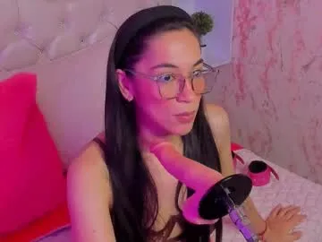 Freechat gabbieskinny on Chaturbate