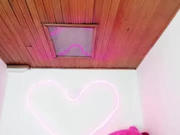 gennesis_love from Chaturbate