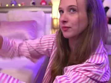gia_blu — Goal: Sexy Dance #18 #squirt #twerk #teen #kinky - Next Goal: Blowjob