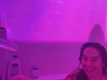 Giathelibra from Chaturbate