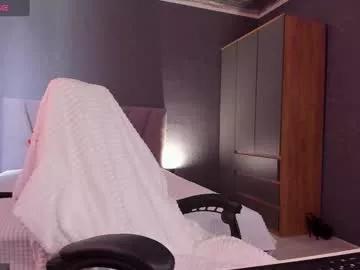 gigiattack from Chaturbate