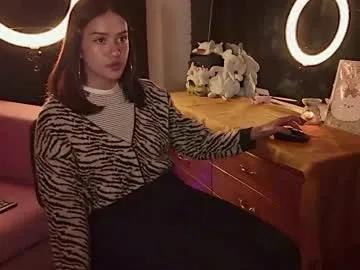 Gigifontaine_ from Chaturbate