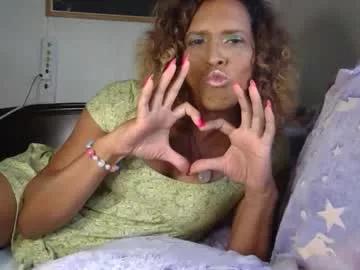 gigisparkle13 from Chaturbate