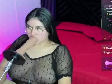 giiabloom from Chaturbate